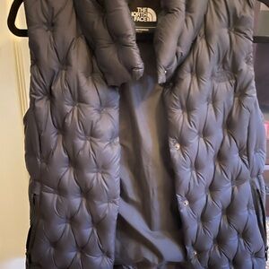 The North Face Women's Hallowdown Quilted Black Vest